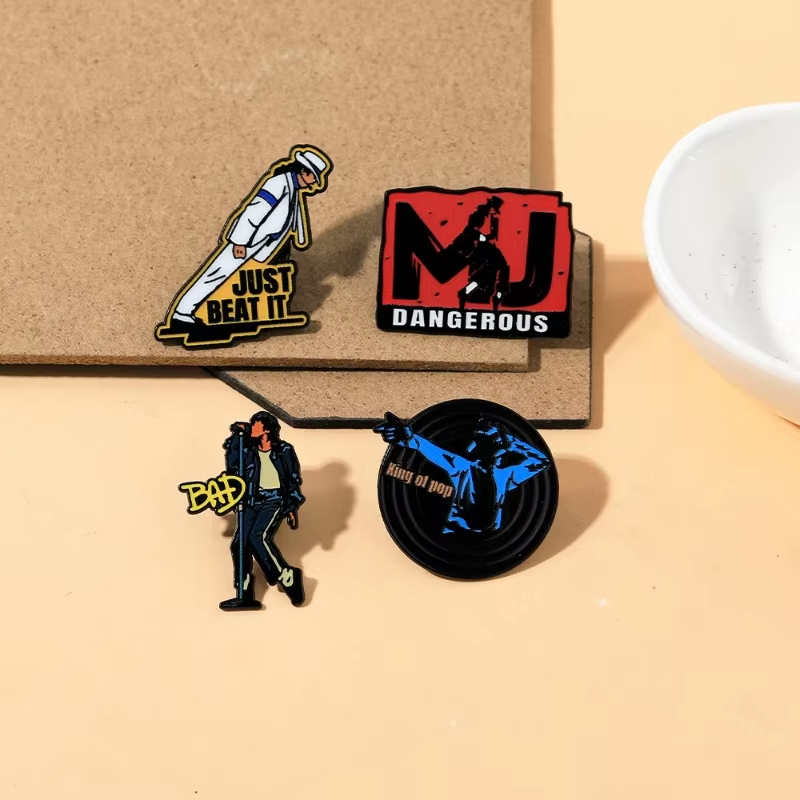 1 unidade Broche de Dança Hip  - Hunter X Hunter Uniform avaliação e preço